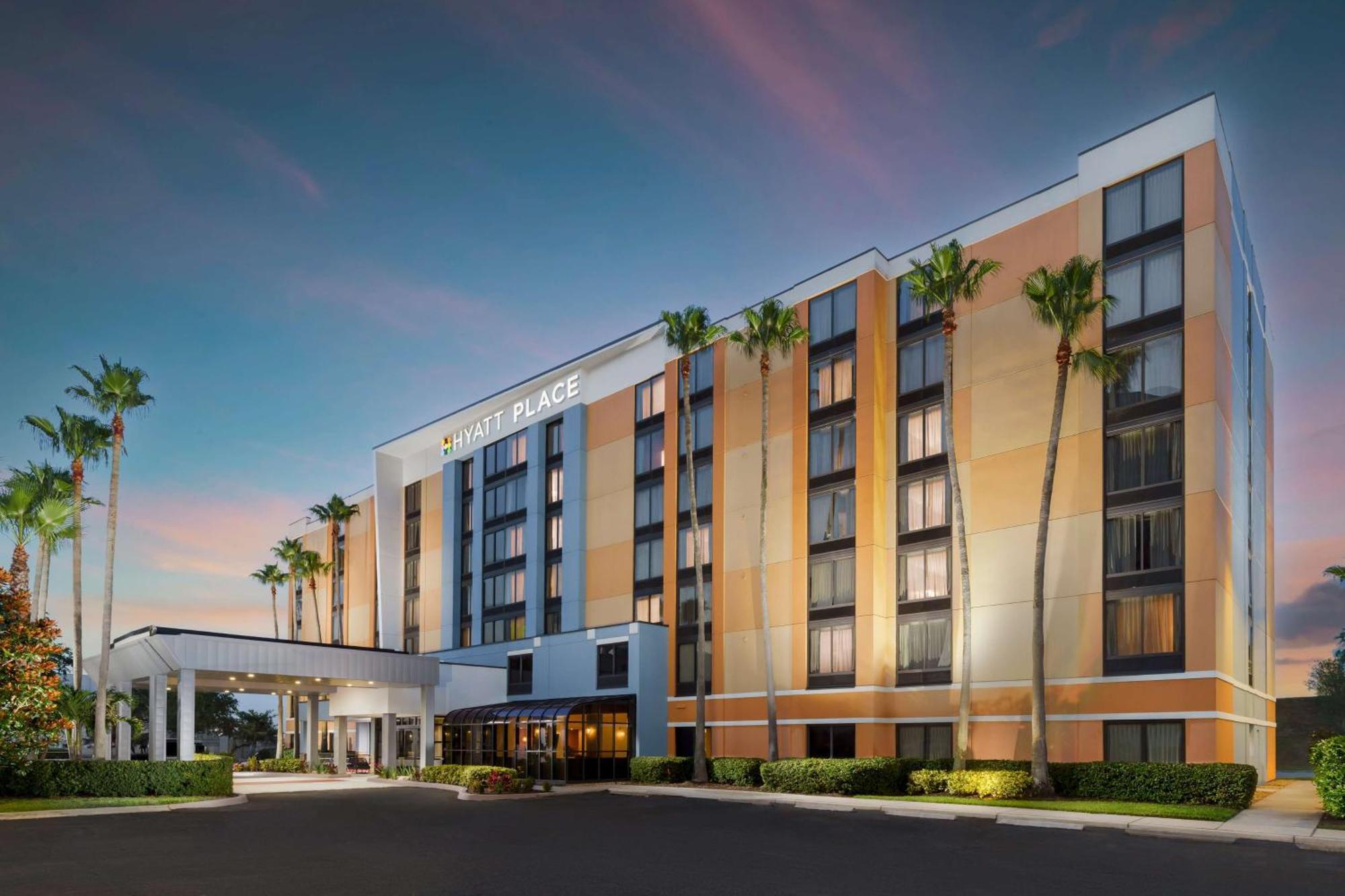 Hyatt Place Across From Universal Orlando Resort Exterior foto